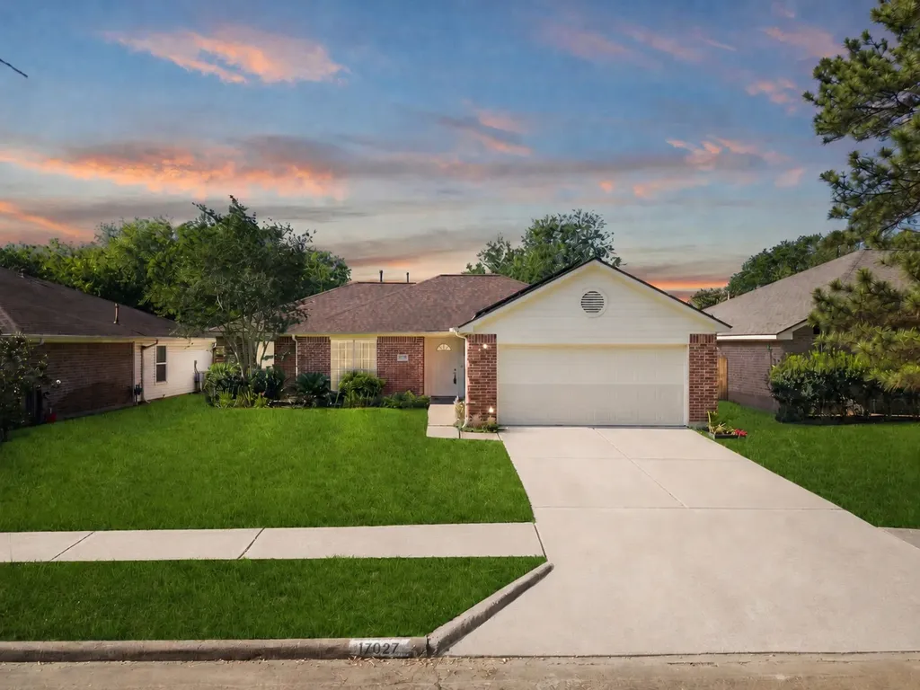 17027 Clan Macintosh Drive Houston TX 77084