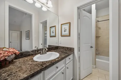 3411 Banbury Place Houston TX 77027