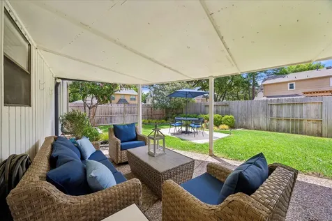 12219 Rocky Knoll Drive Houston TX 77077