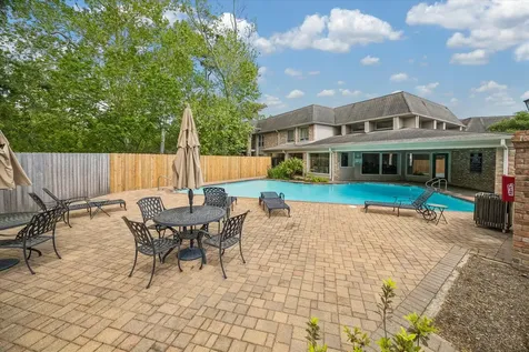 2238 S Piney Point Road 204 Houston TX 77063