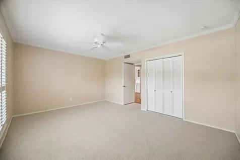 2238 S Piney Point Road 204 Houston TX 77063
