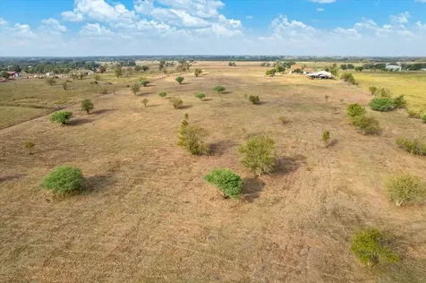 13400 Cr 315 Navasota TX 77868
