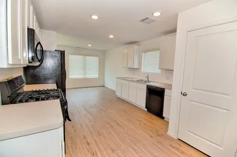 4207 Palmetto Grove Lane Baytown TX 77521