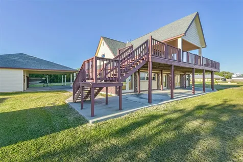 8224 Fm 2354 Road Beach City TX 77523