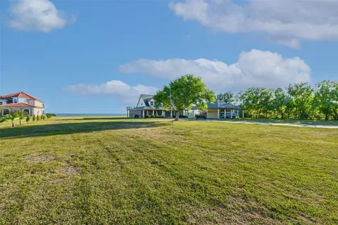 8224 Fm 2354 Road Beach City TX 77523