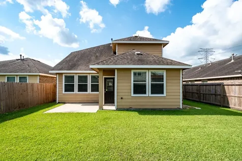 10019 Lynnwood Drive Baytown TX 77521