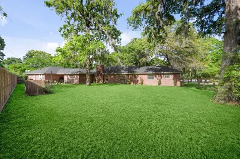 8555 Matthews Lane Magnolia TX 77354