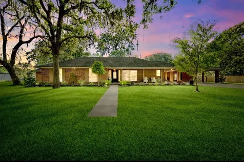 8555 Matthews Lane Magnolia TX 77354