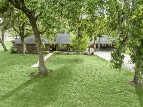 8555 Matthews Lane Magnolia TX 77354
