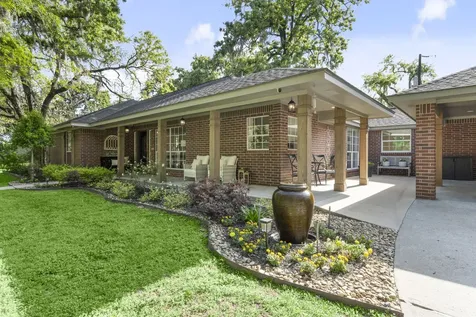 8555 Matthews Lane Magnolia TX 77354