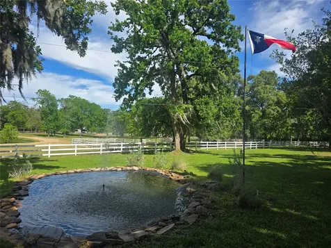 8555 Matthews Lane Magnolia TX 77354