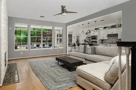 22 Classic Oaks The Woodlands TX 77382
