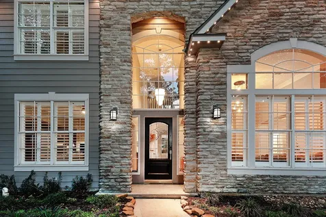 22 Classic Oaks The Woodlands TX 77382