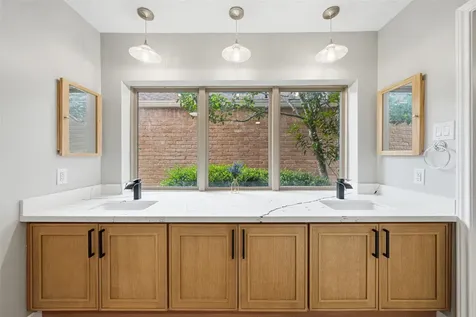 2026 Ashford Hollow Lane Houston TX 77077