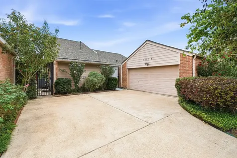 2026 Ashford Hollow Lane Houston TX 77077