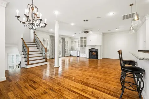 5507 Val Verde Street Houston TX 77056