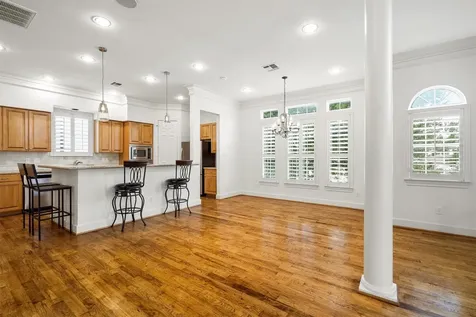 5507 Val Verde Street Houston TX 77056