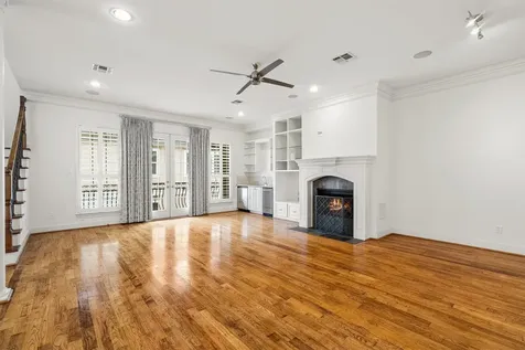 5507 Val Verde Street Houston TX 77056
