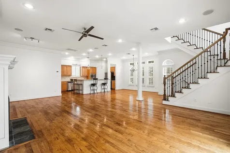 5507 Val Verde Street Houston TX 77056