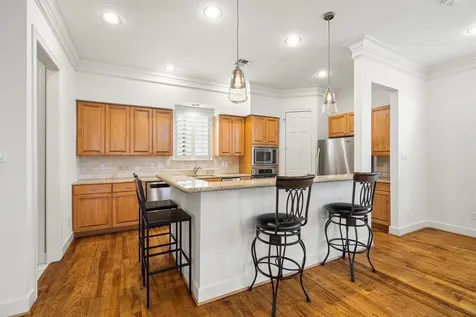 5507 Val Verde Street Houston TX 77056