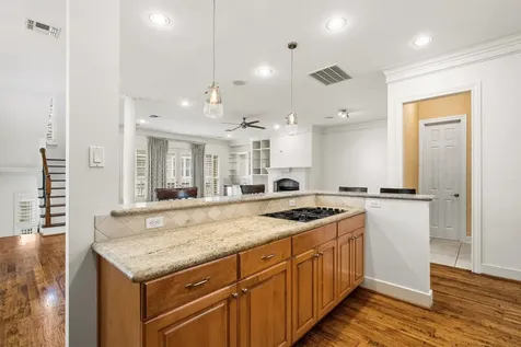 5507 Val Verde Street Houston TX 77056
