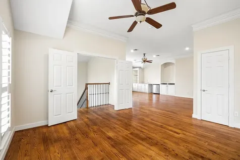 5507 Val Verde Street Houston TX 77056