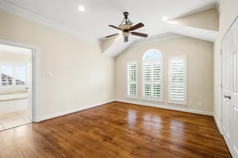 5507 Val Verde Street Houston TX 77056