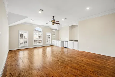 5507 Val Verde Street Houston TX 77056