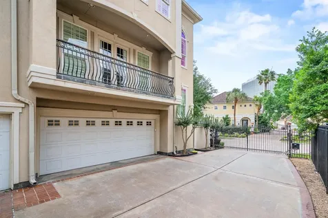 5507 Val Verde Street Houston TX 77056