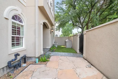 5507 Val Verde Street Houston TX 77056