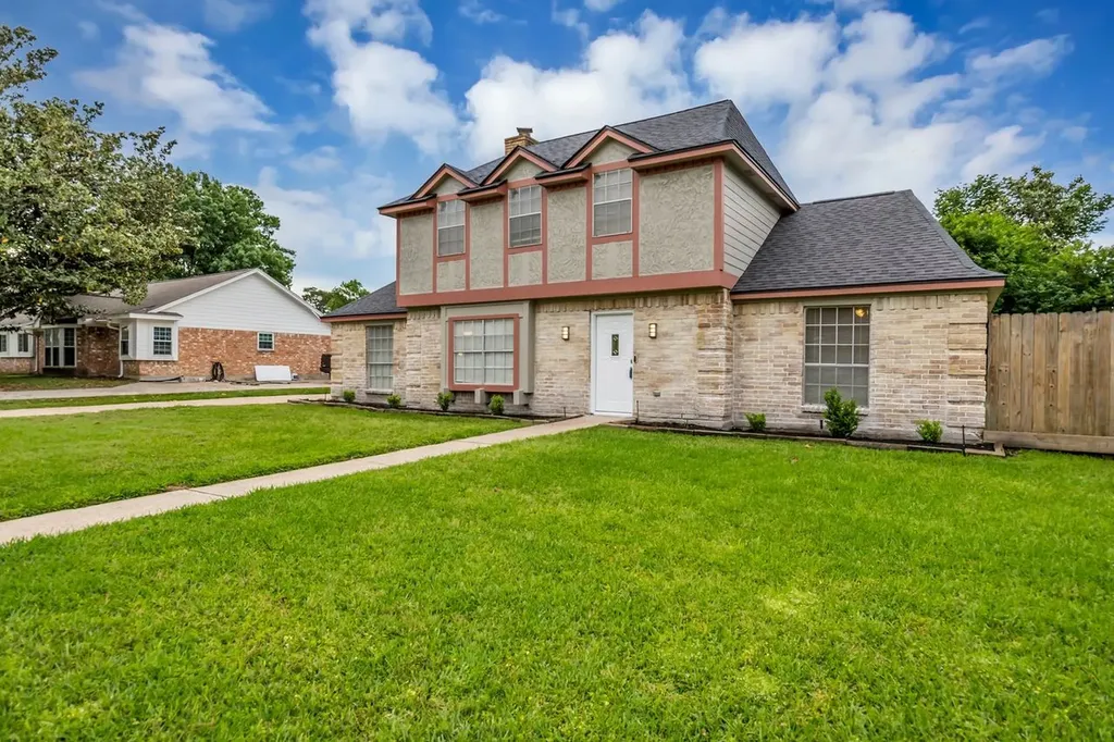 8910 Pine Shores Drive Humble TX 77346