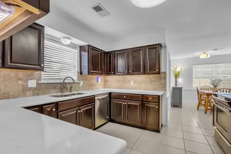 8910 Pine Shores Drive Humble TX 77346