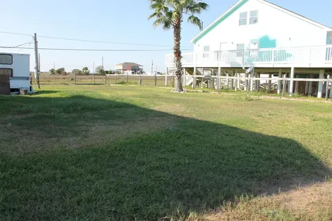 7115 W Hunter Drive Hitchcock TX 77563