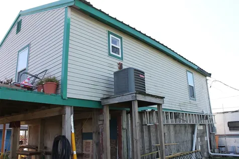 7115 W Hunter Drive Hitchcock TX 77563