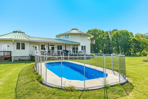 5373 County Road 898 West Columbia TX 77486