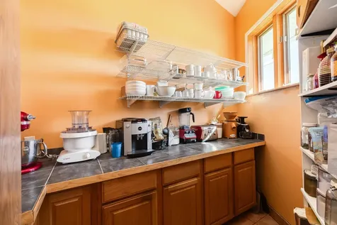 5373 County Road 898 West Columbia TX 77486