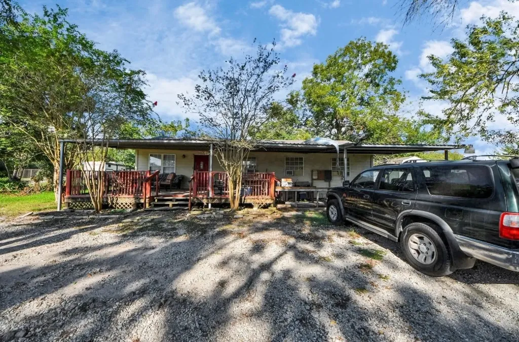 495 Genoa Red Bluff Road Houston TX 77034