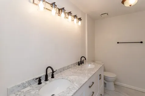 5115 Beaverhollow Drive Houston TX 77084