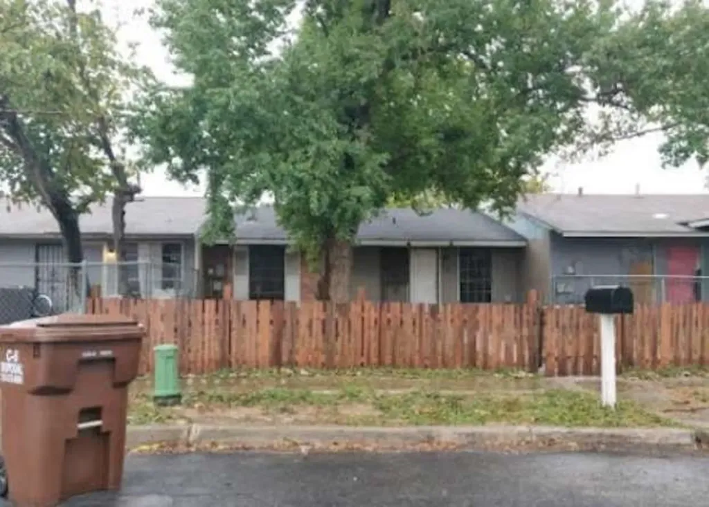 7214 Glen Mist San Antonio TX 78239