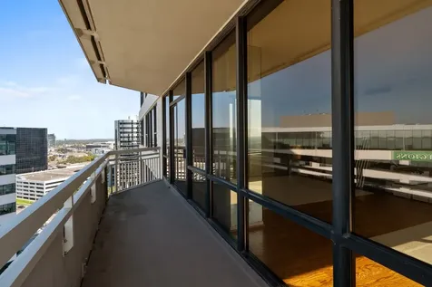 14 Greenway Plaza 17q Houston TX 77046