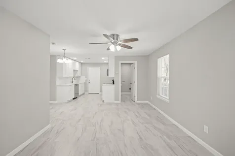 618 Hoffman Street Houston TX 77020