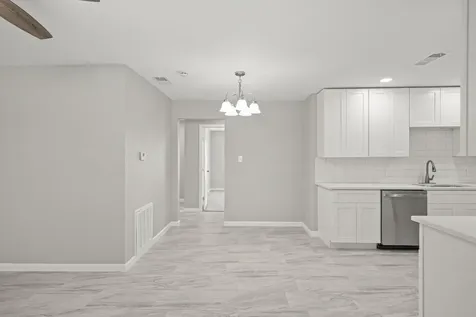 618 Hoffman Street Houston TX 77020