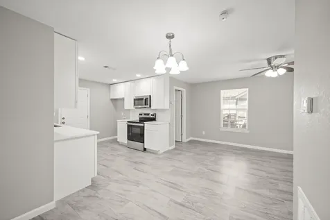 618 Hoffman Street Houston TX 77020