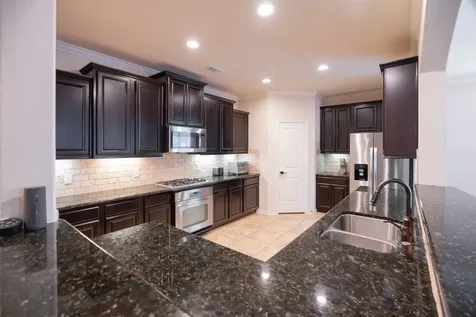 14 Arrowfeather Place The Woodlands TX 77389
