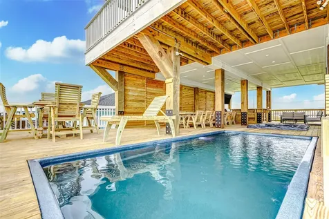 1395 Keith Avenue Gilchrist TX 77617