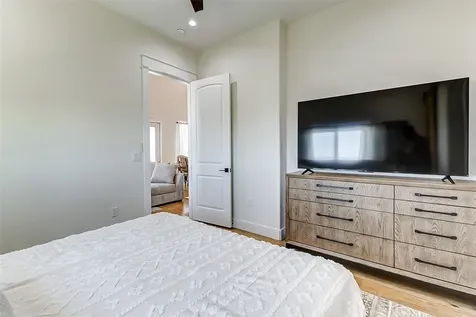 1395 Keith Avenue Gilchrist TX 77617