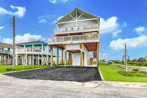 1395 Keith Avenue Gilchrist TX 77617