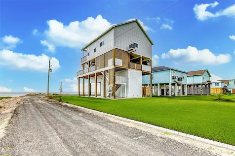 1395 Keith Avenue Gilchrist TX 77617