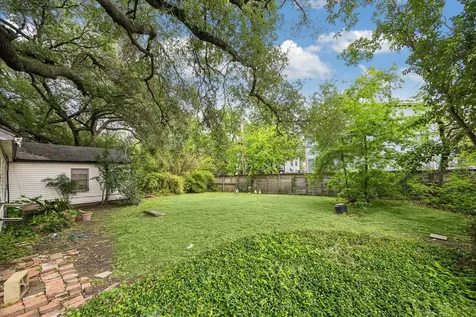 5541 Jessamine Street Houston TX 77081