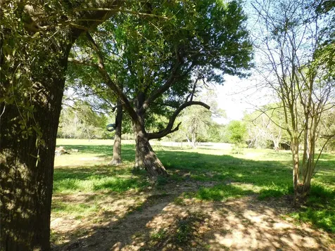 1215 N Meyer Street Sealy TX 77474